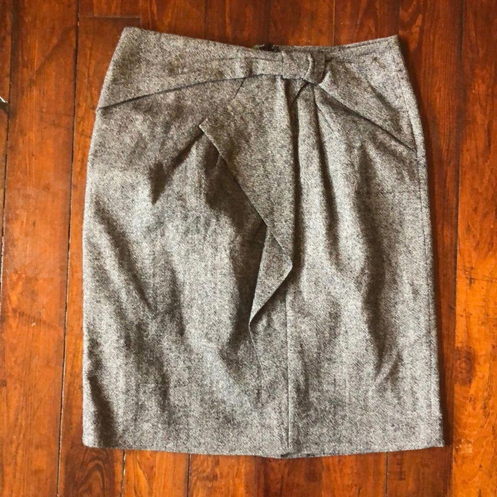 Banana Republic Stretch Gray Pencil Skirt - Size 2